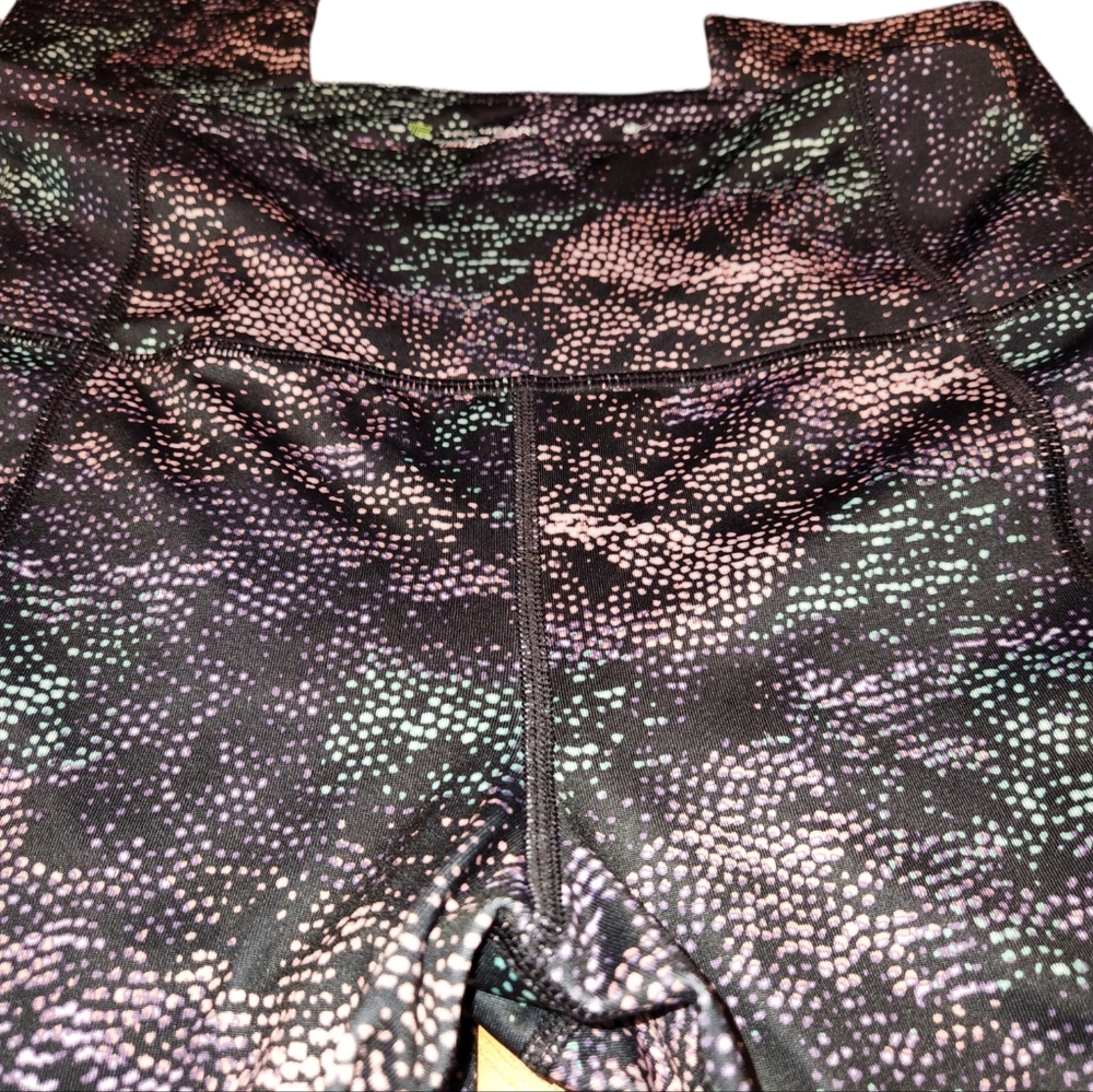 New Tek Gear "Dry Tek" Leggings - image 7